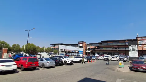 Northlands Corner, Retail Centre & Office park, New Market Road, North Riding