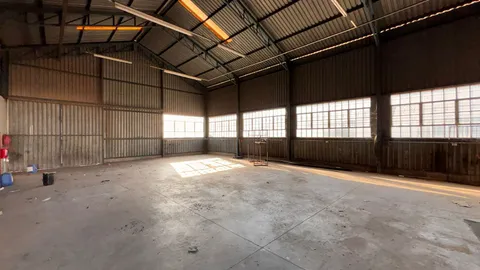 Warehouse to let in Rosslyn (11).jpeg