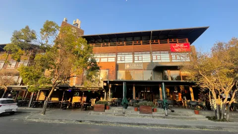 Parkhurst Square