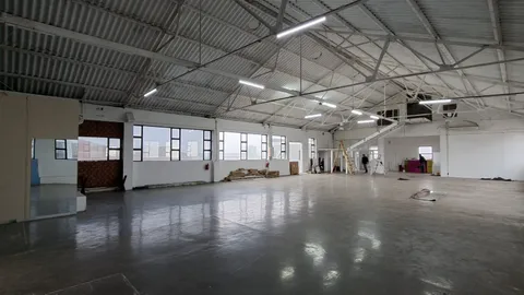 500 sqm Of Light Industrial Space To Let at 19 Auckland street Paarden Eiland