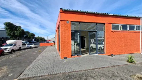 172 sqm Space To Let at 8 Bloemfontein street Paarden Eiland