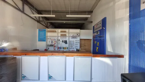 Okavango Junction Value Centre, Kenwil Drive