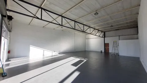 Okavango Junction Value Centre, Kenwil Drive