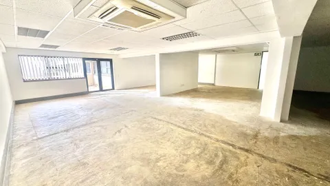 Office To Let in Brooklyn (15).jpeg