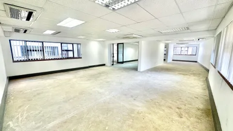 Office To Let in Brooklyn (25).jpeg