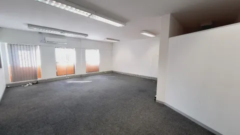 Clareview Business Park, 220 Lansdowne Road