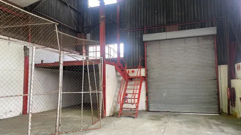 Warehouse in Anderbolt (4).JPG