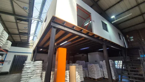 Warehouse to let in Midrand (2).jpg