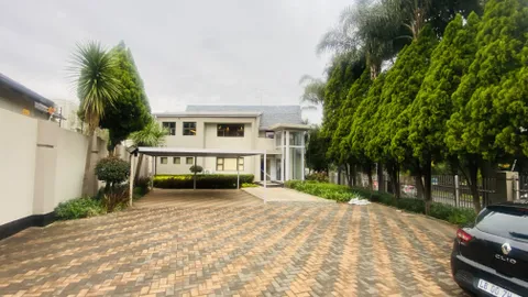 106 Jan Smuts Avenue