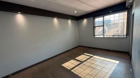 Office To Let in Pomona (43).jpeg