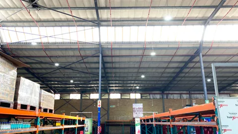 Warehouse_50.jpg