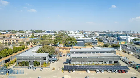 Multi Tenanted Commercial Site: Business Rescue on Auction: 265 Fifteenth Road, Midrand