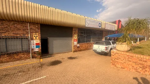 17 Mopedi Road