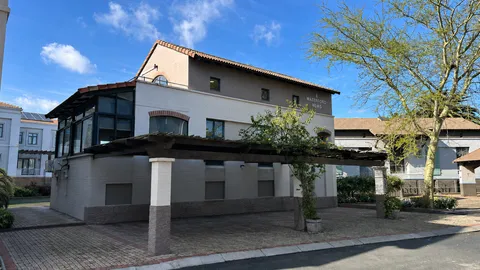 8 Waterford Mews