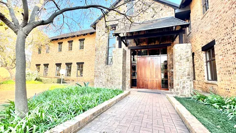 Lady brooks Office Park, Cnr Justice Mahomed (Charles) and Brooklyn Road, Menlo Park, Pretoria