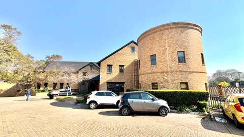 Lady brooks Office Park, Cnr Justice Mahomed (Charles) and Brooklyn Road, Menlo Park, Pretoria