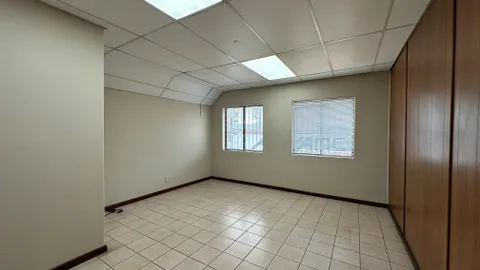 4 Hoist Avenue