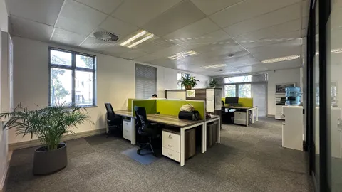 Oxford House - 15 Park Lane, Century Way