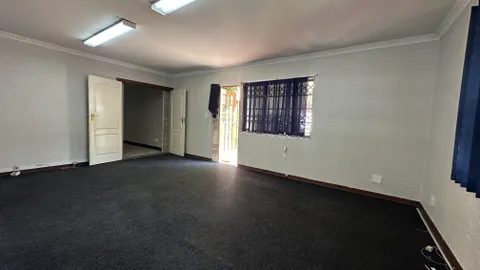 Tuscan Suites, Eastwood Office Park