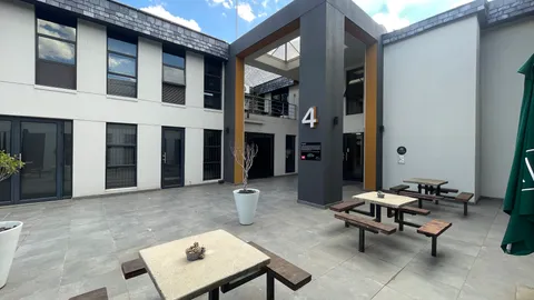 Building 4, Albury Office Park, 1 Magalieszicht Avenue, Dunkeld West, Randburg, 2196