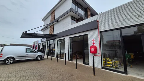 Wendywood Shoping Centre, 1 Daphney Street