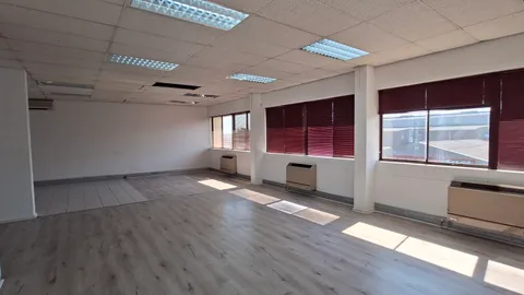 350 sqm of Office space in Maitland
