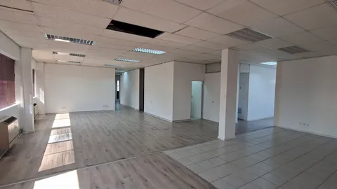 350 sqm of Office space in Maitland