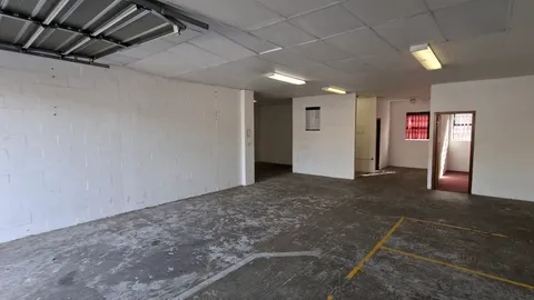 174 sqm Industrial Space To Let at M5 Freeway Park