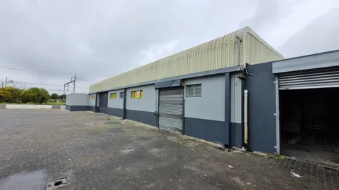 Engen Rhoville Motors | Old Paarl Rd, Brackenfell, Cape Town, Western Cape, 7560