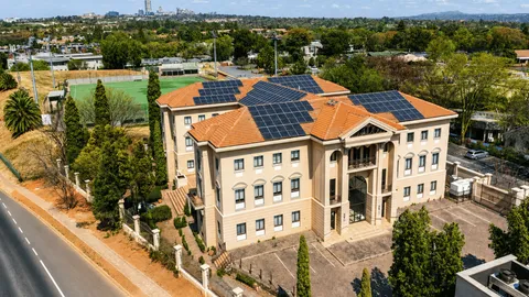 CORPORATE DISPOSAL | Vacant Office On Auction: 4 De La Rey Road, Edenburg, Sandton
