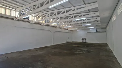 200 sqm Industrial Space To Let in Maitland