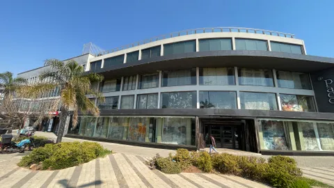 Unit 1 139 Greenway, Greenside