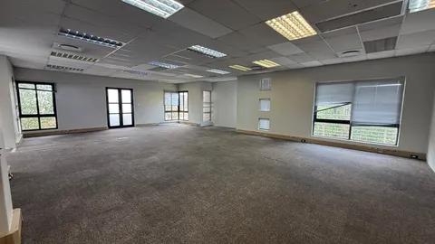 Office to let (5).jpeg