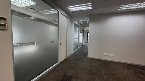 Office to let (4).jpeg