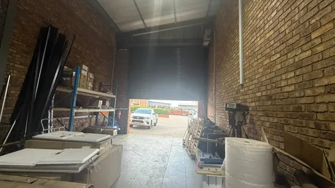 Warehouse in Pomona (4).jpeg