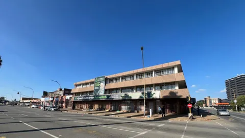 Mixed-Use Commercial Building On Auction: 22 Voortrekker Road, Kempton Park CBD