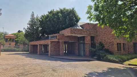 7 Coombe Place, Rivonia