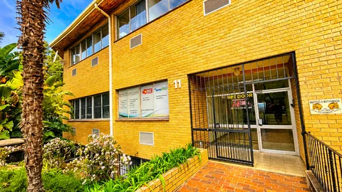 9 Langwa Street