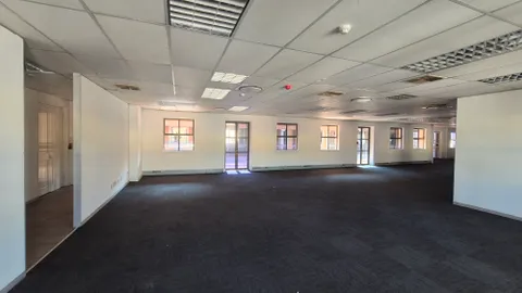 Offices To Let in Morningside (9).jpg