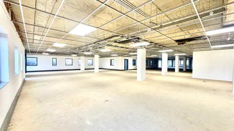 Office to let in Die Hoewes (7).jpg