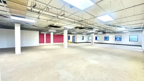 Office to let (3).jpg
