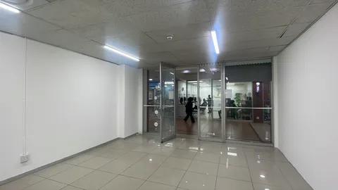 Heathway Shopping Centre
