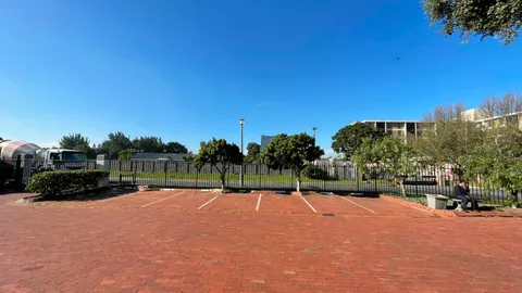 Lonsdale Building, Pinelands