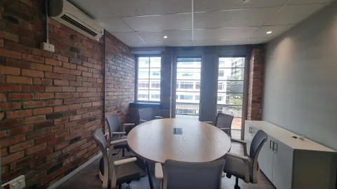 Sovereign Quay, 34 Somerset Road, Green Point