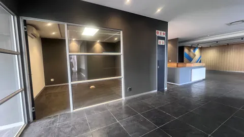 Northgate Park, Corner Koeberg & Section Street, Paarden Eiland
