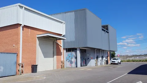 Longlake Edge Logistics Park