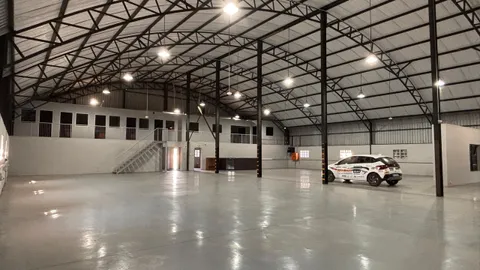 Warehouse to let in Rosslyn (1).jpeg