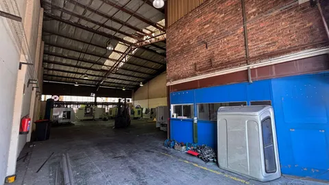 Rosslyn Warehouse (6).jpeg