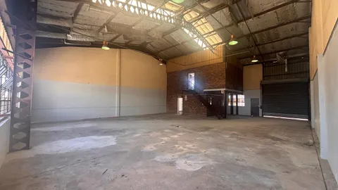Industrial space to let in Rosslyn (20).jpeg