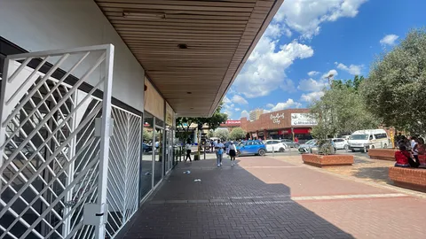 The Hillview Building, Corner Hill Street, 318 Oak Avenue, Randburg ,Johannesburg